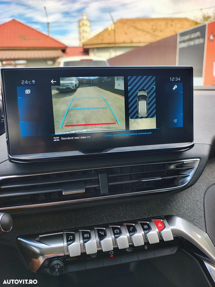 Peugeot 3008 1.2 PureTech Turbo S&S Allure - 11