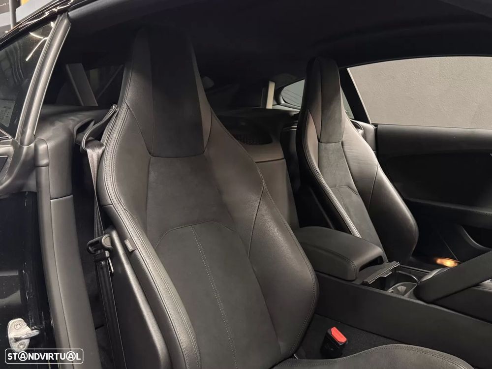 Jaguar F-Type 2.0 i4 R-Dynamic Black - 29