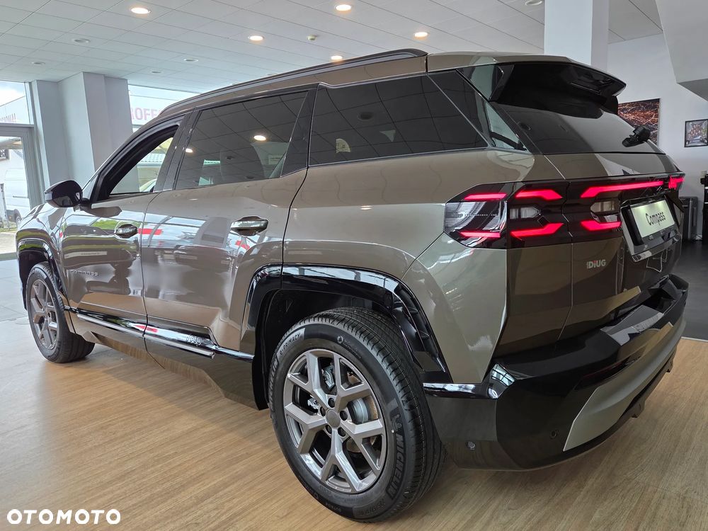 Jeep Compass 1.2 T3 mHEV First Edition FWD DCT - 8