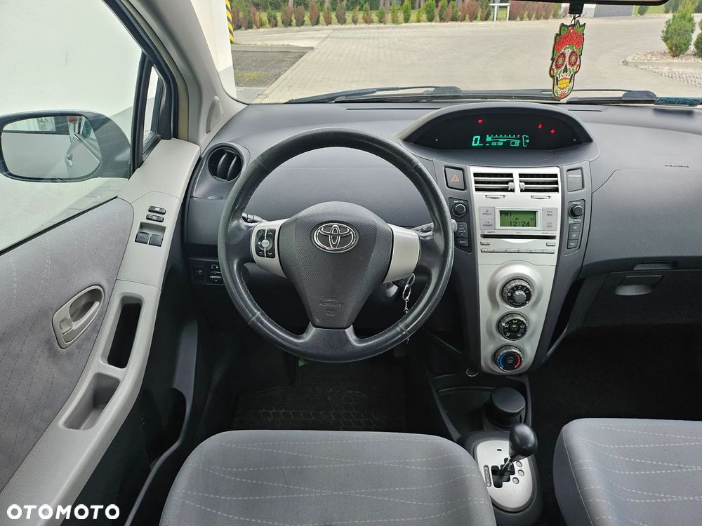 Toyota Yaris 1.3 Luna - 11