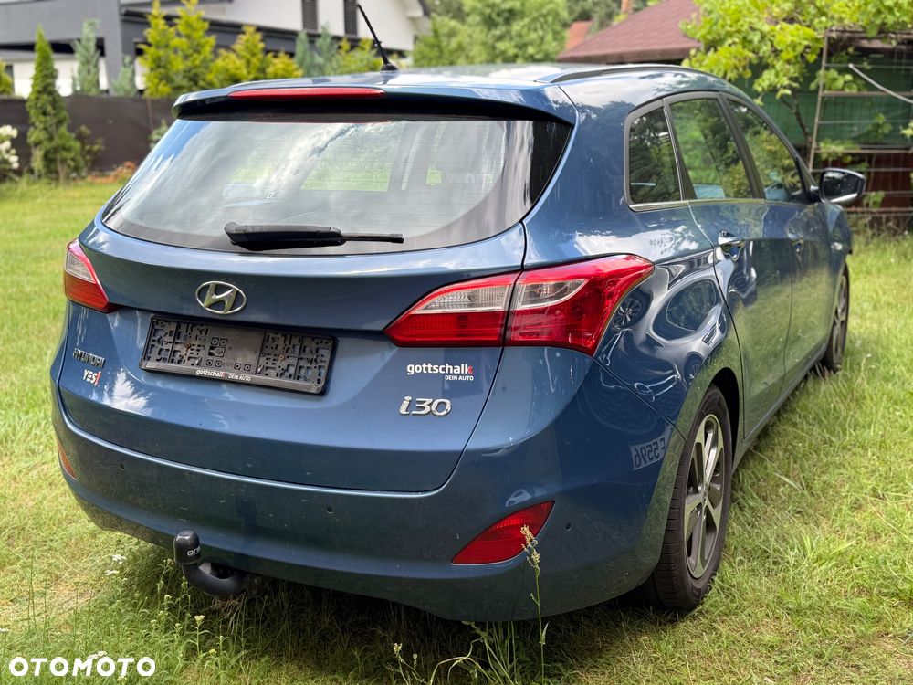 Hyundai i30 blue Kombi 1.4 YES Silver - 5
