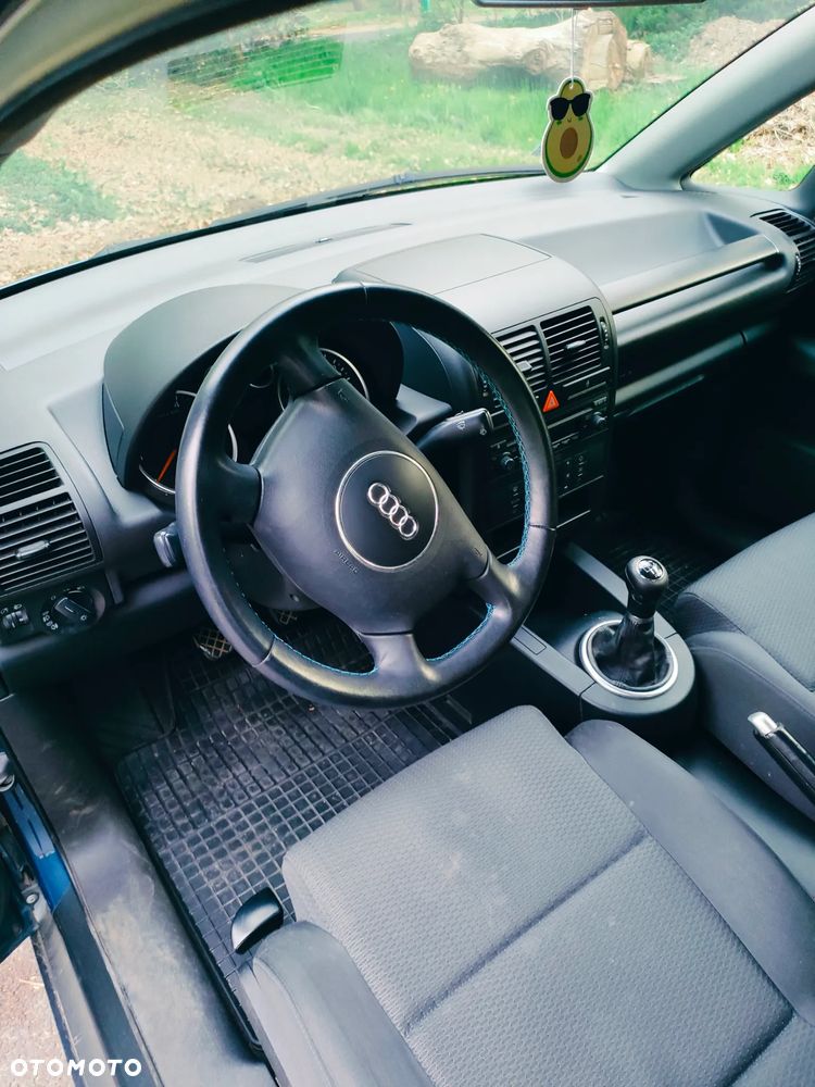 Audi A2 - 10