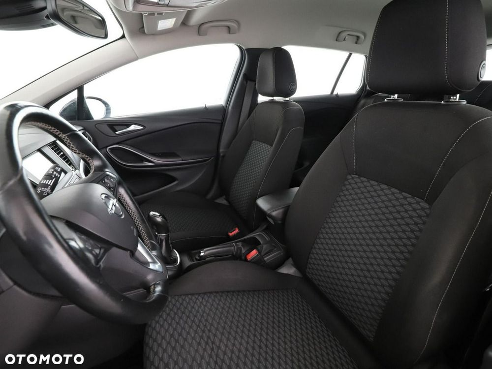 Opel Astra 1.4 T Elite S&S - 14
