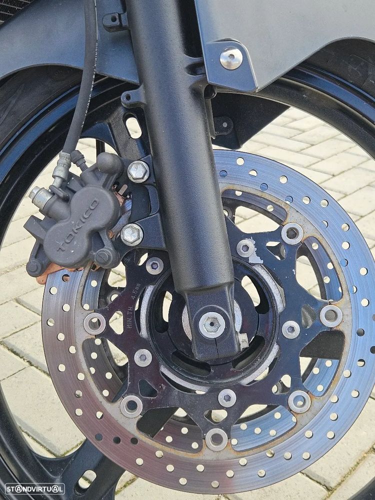 Suzuki DL V-Strom 650 - K7 - 2
