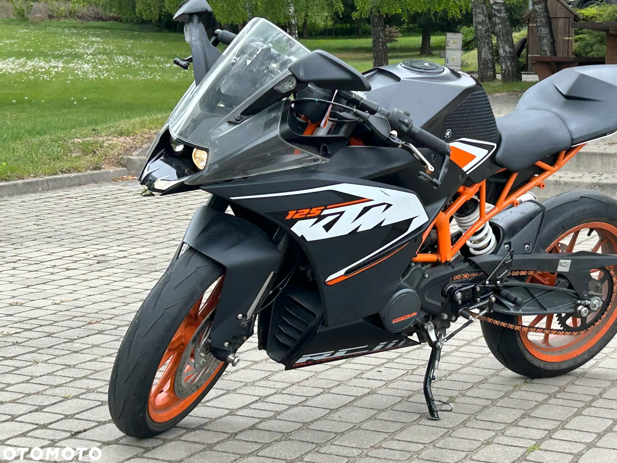 KTM RC 125 - 8