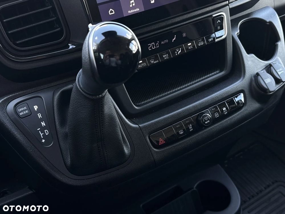 Toyota Porace Max L3H2 - 10