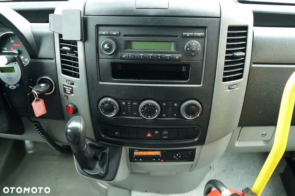 Mercedes-Benz SPRINTER 516 CDI / 2x KLIMA /SPROWADZONY / - 24
