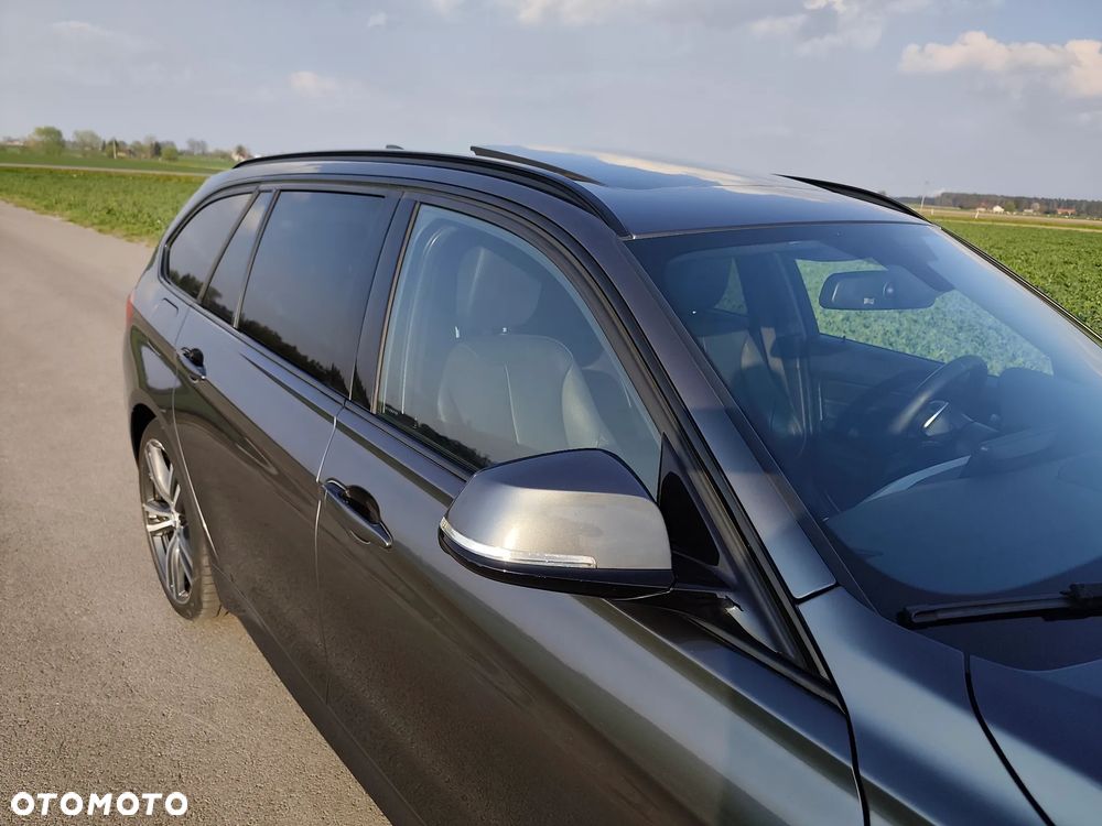 BMW Seria 3 320d xDrive Edition M Sport Shadow - 38