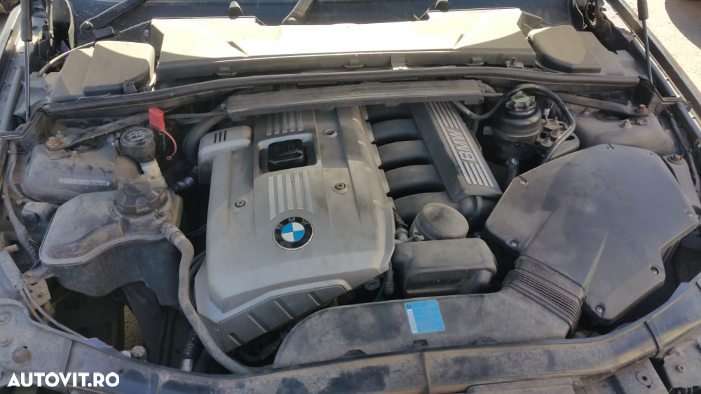 Dezmembrari  BMW 3 (E90, E91, E93, E92)  2005  > 2013 325 i Benzina - 4