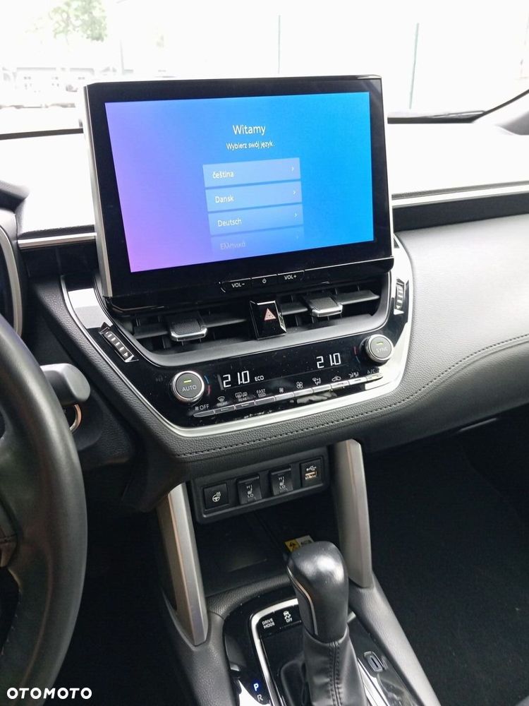 Toyota Corolla Cross - 18