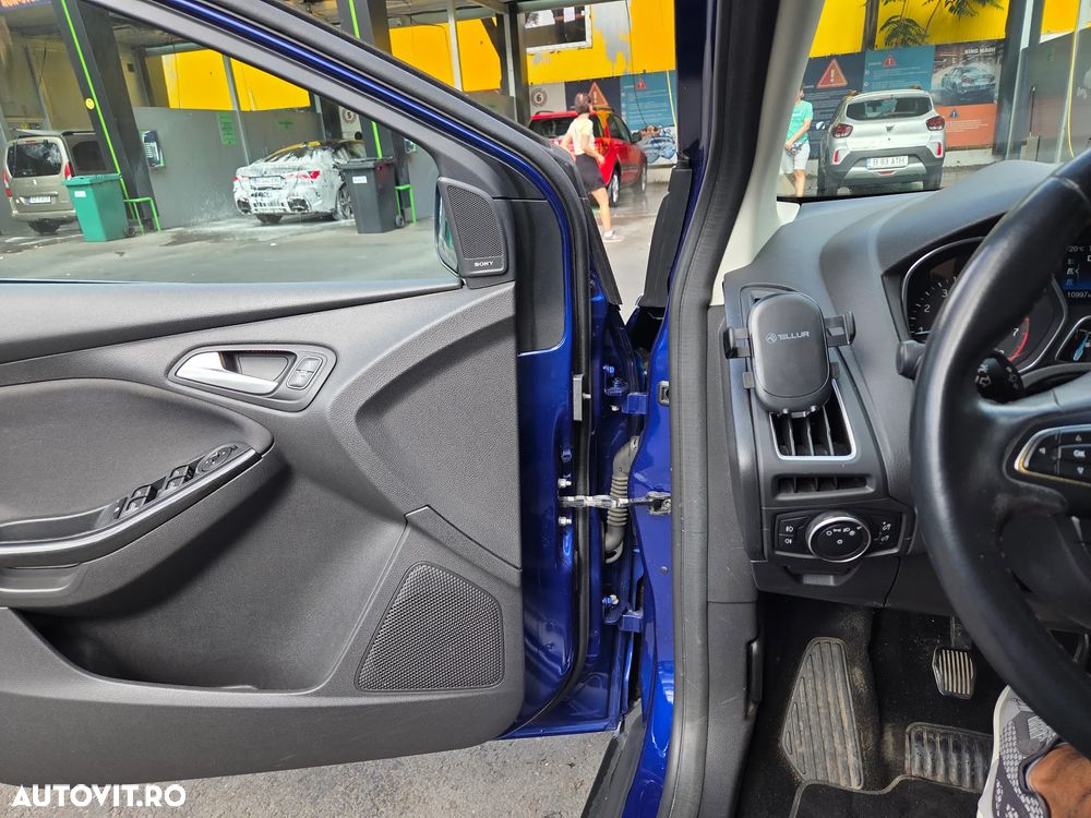 Ford Focus 1.5 Ecoboost Titanium - 12