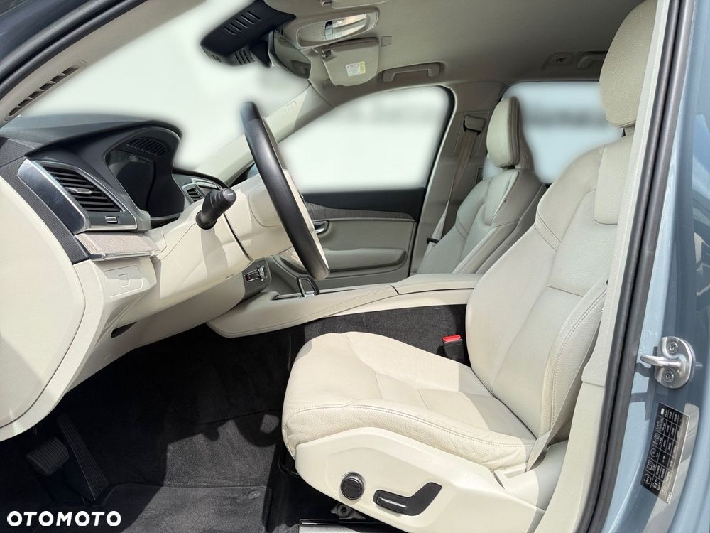Volvo XC 90 - 12