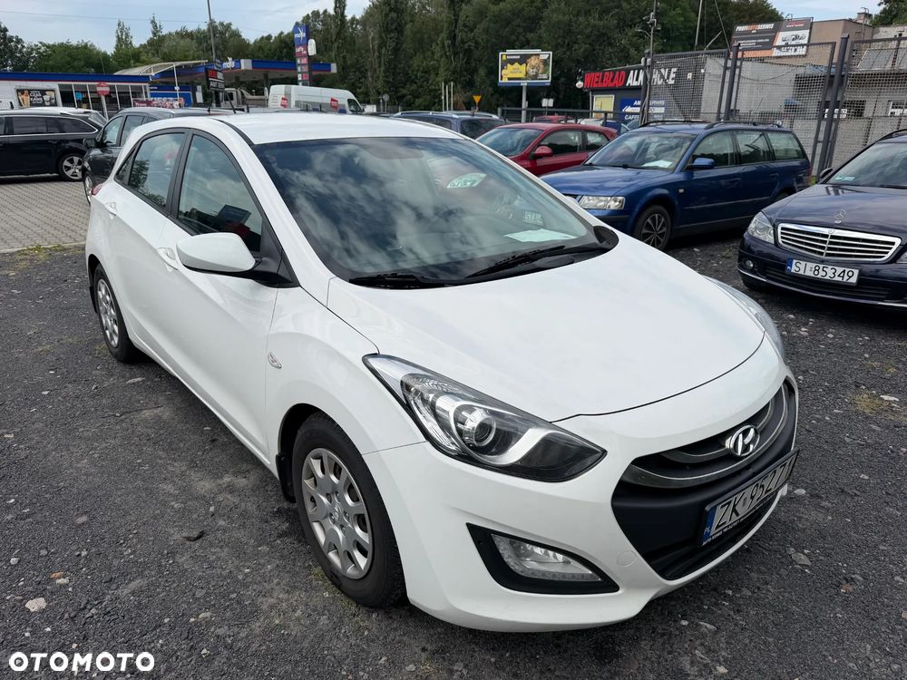 Hyundai i30 1.4 CRDi Classic + - 6