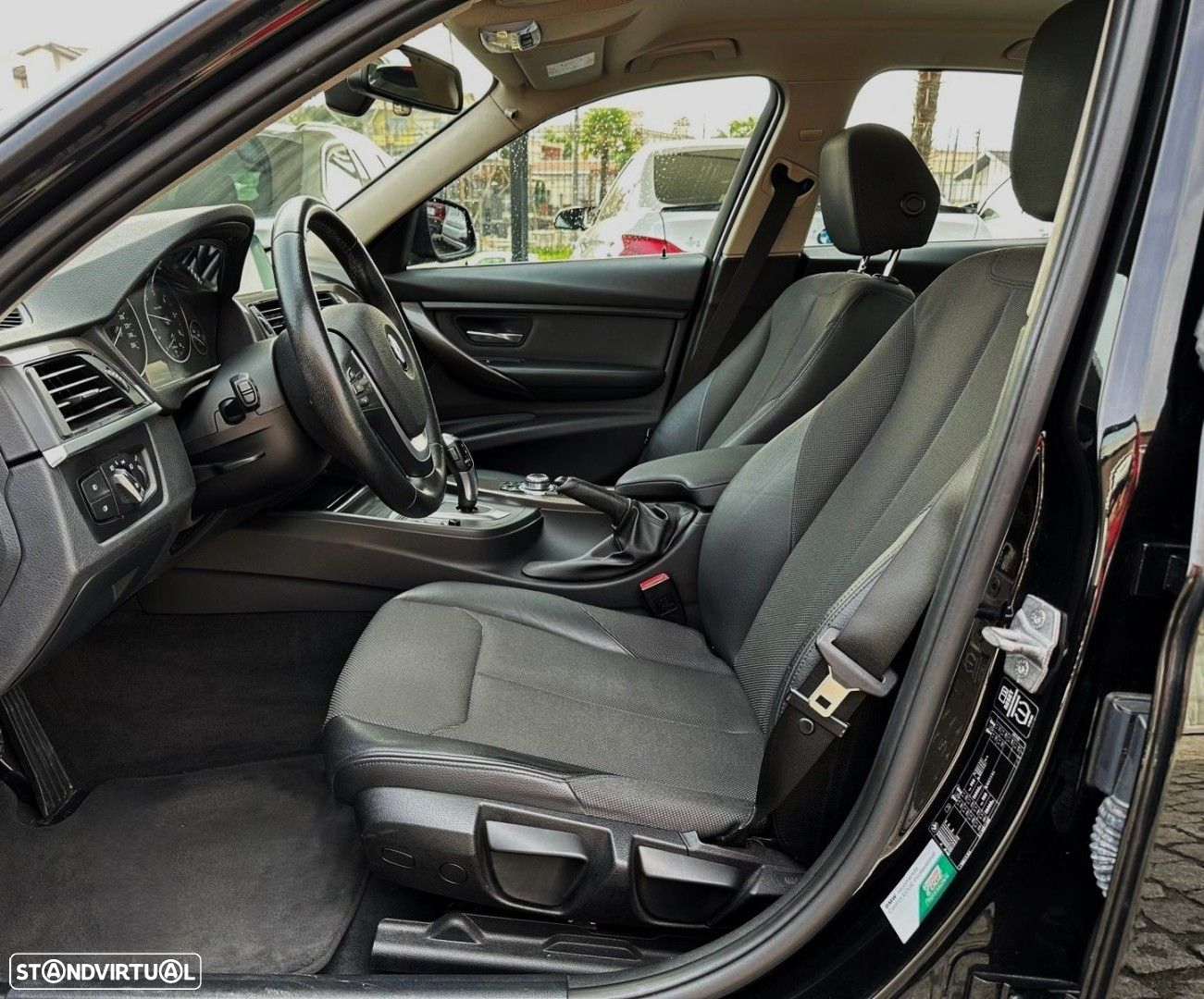 BMW 318 d Auto Line Modern - 35