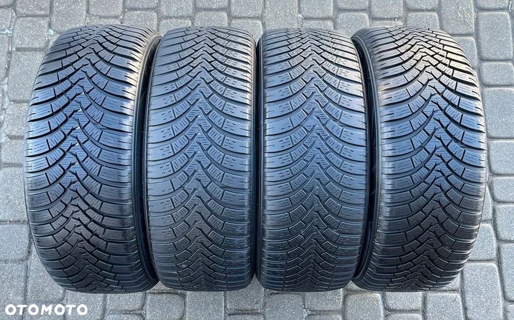 CZTERY ZIMOWE OPONY FALKEN 215/55 R17 98V  5 i 8 MM BIEŻNIKA 2021 ROK ZIMA R17 - 1