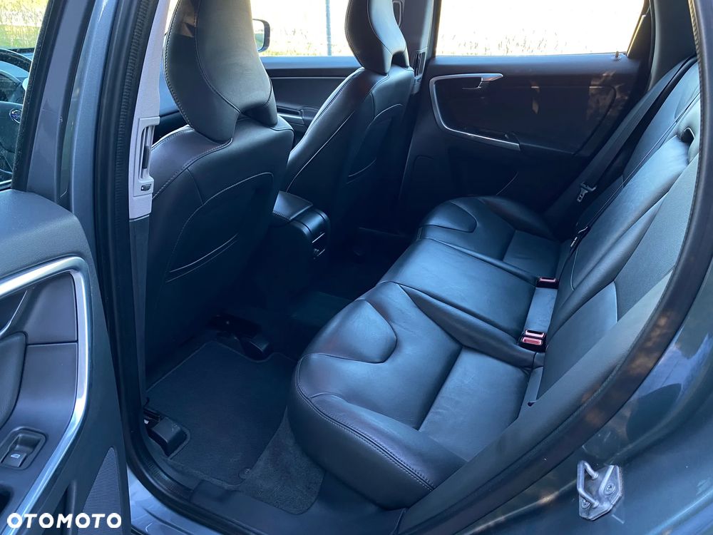 Volvo XC 60 D4 Kinetic - 6
