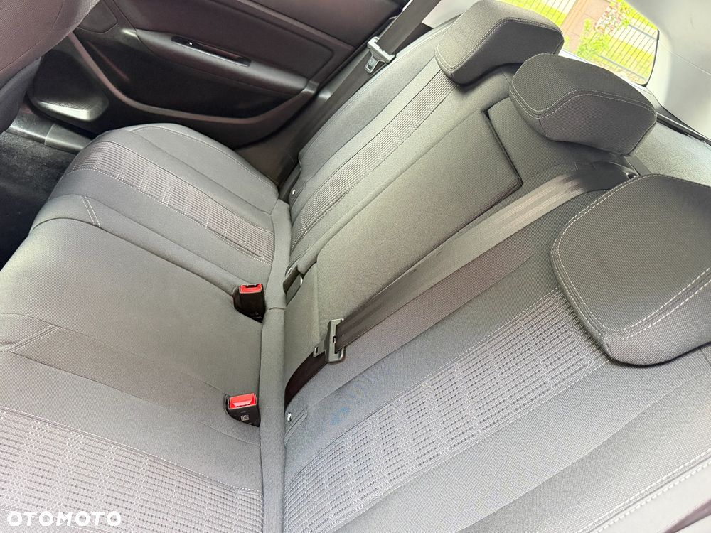 Peugeot 308 1.2 PureTech Allure S&S - 22