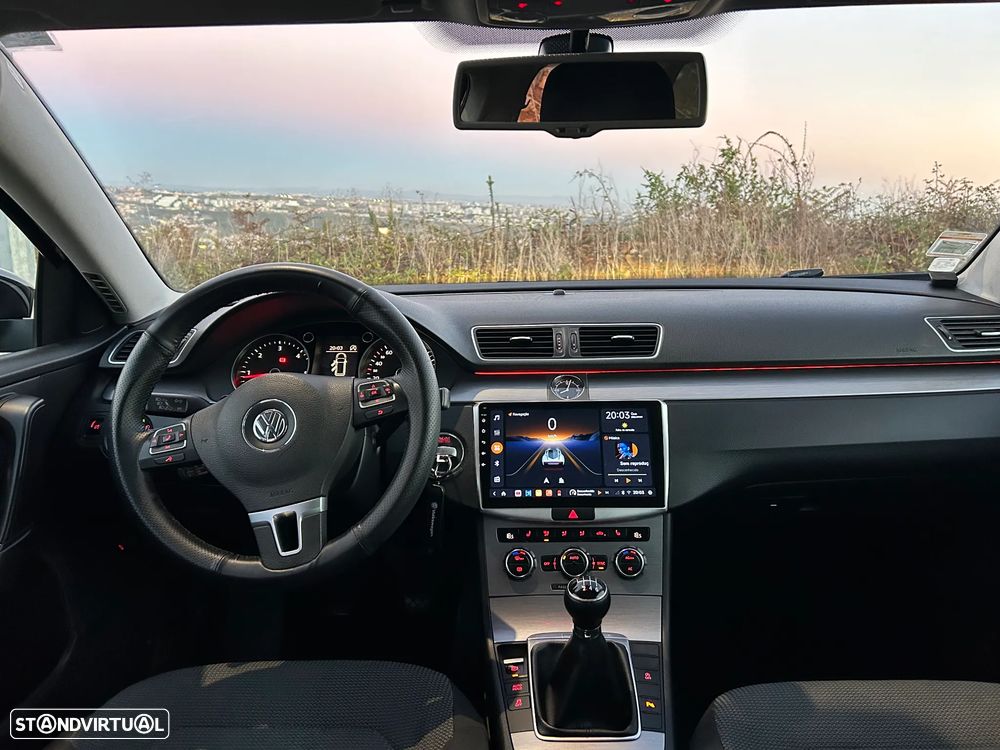 VW Passat Variant 1.6 TDI Confortline - 14