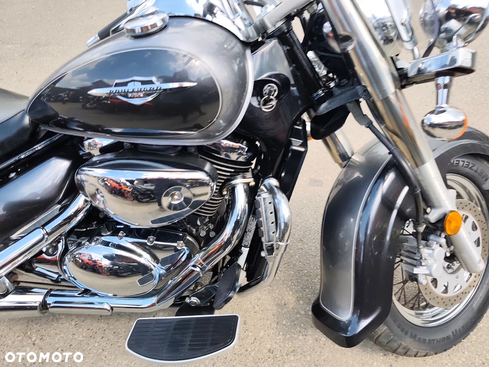 Suzuki VL 800 Volusia - Boulevard C50 - 24
