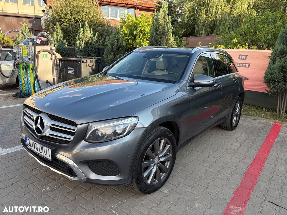 Mercedes-Benz GLC - 12