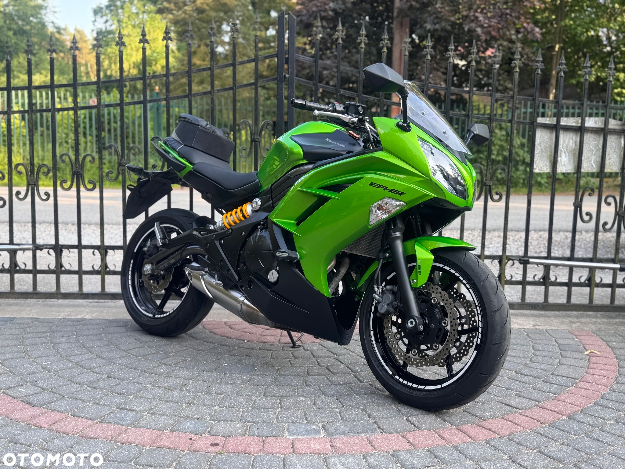 Kawasaki ER - 2