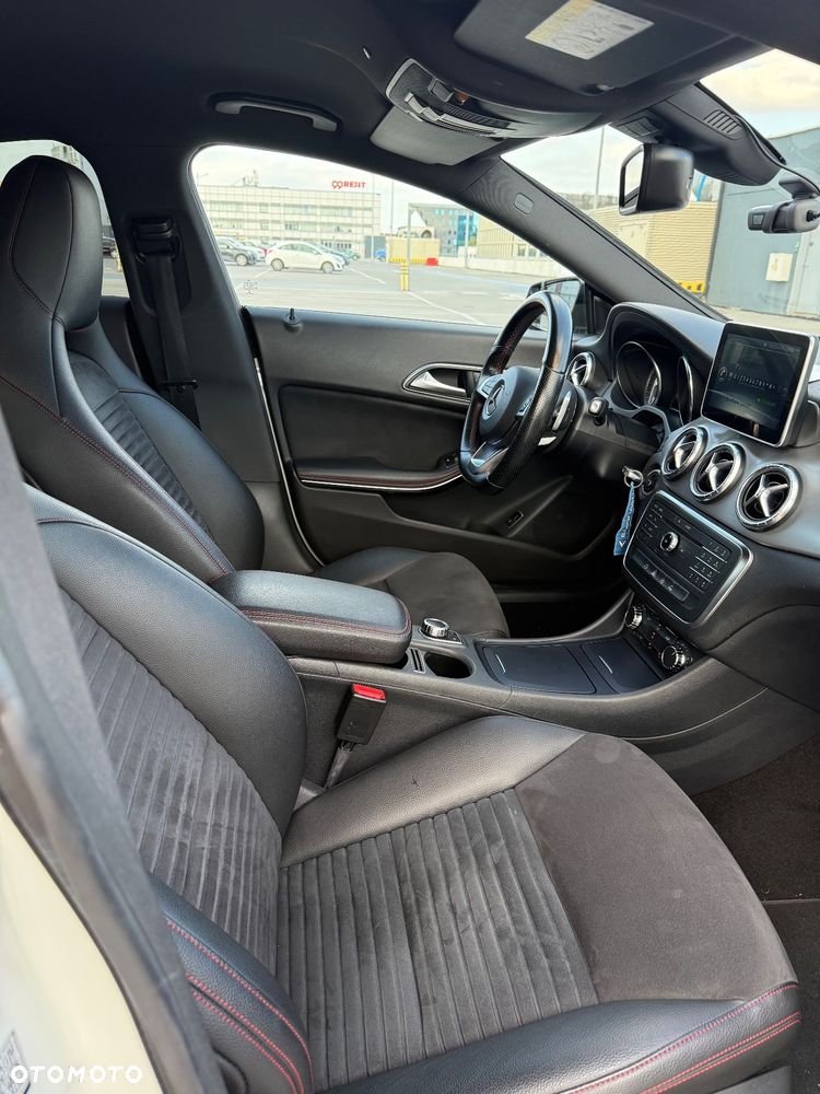 Mercedes-Benz CLA - 19