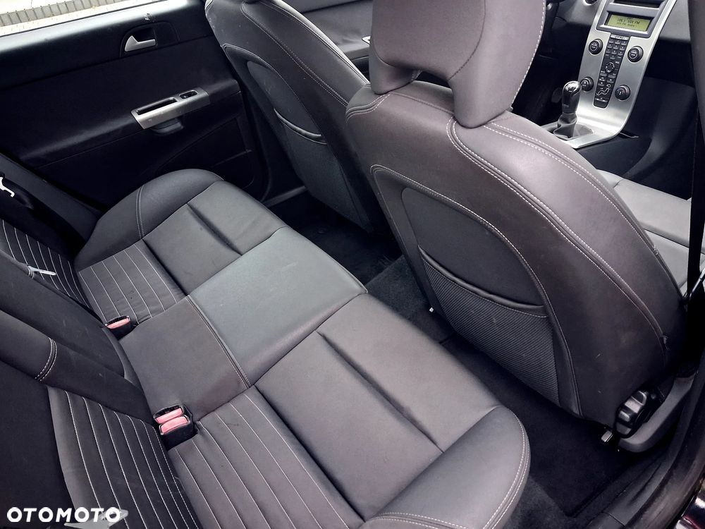 Volvo S40 1.8 Momentum - 21