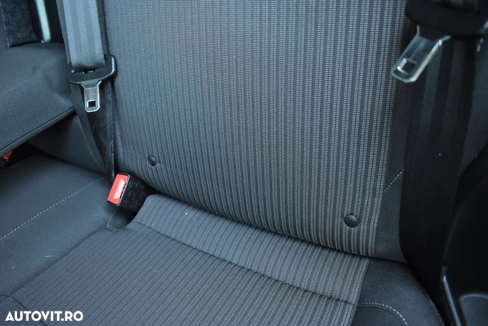 Ford Focus 1.6 TDCI DPF Titanium - 21