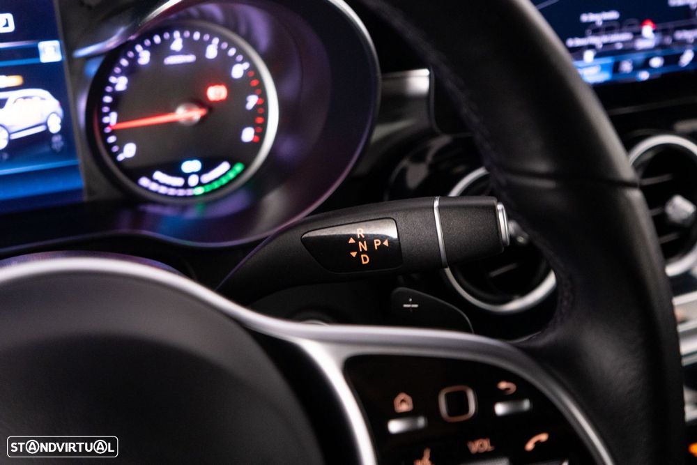 Mercedes-Benz GLC 300 e 4Matic - 25