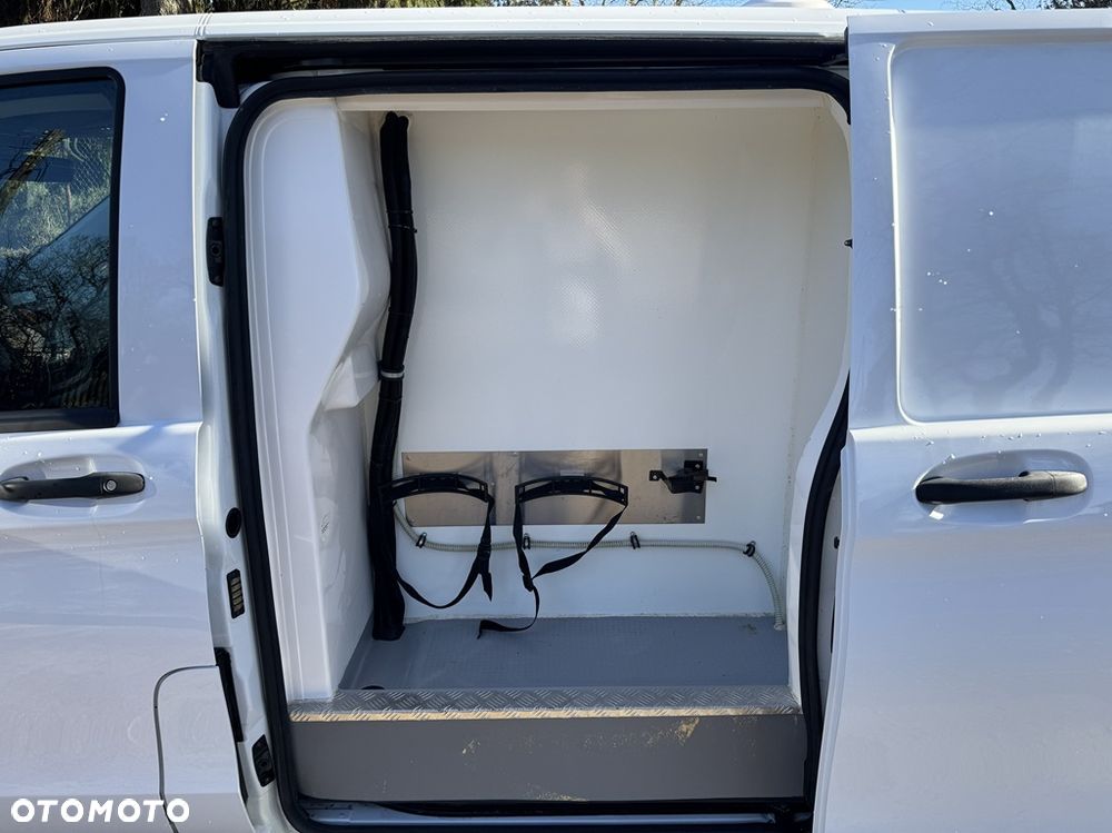 Mercedes-Benz VITO - 22