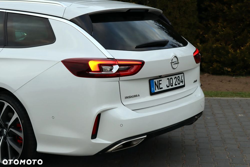Opel Insignia 2.0 BiTurbo D 4x4 Automatik GSI - 16