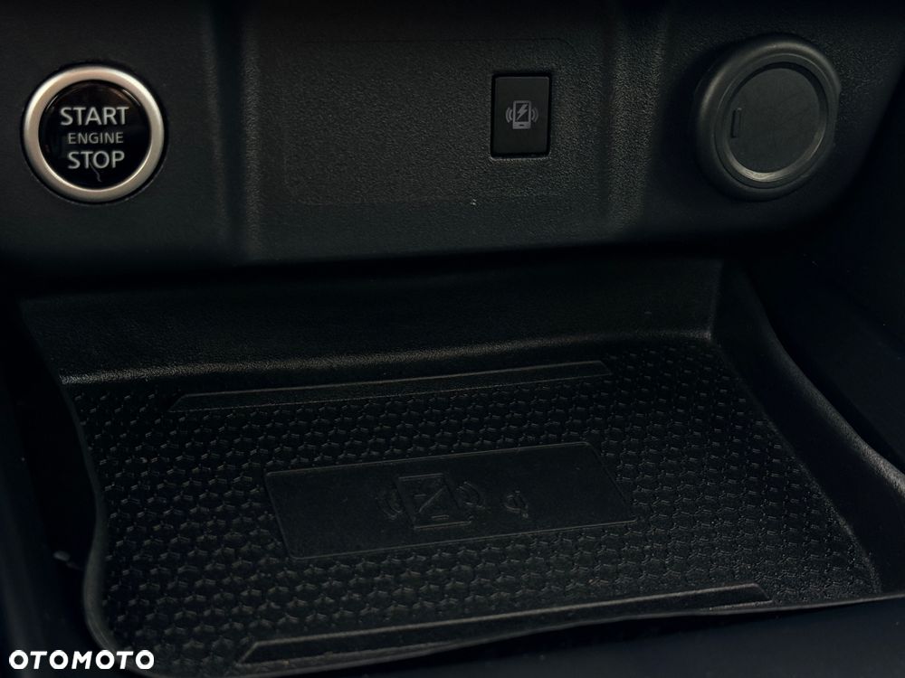 Nissan Qashqai 1.3 DIG-T MHEV Xtronic N-Connecta - 20