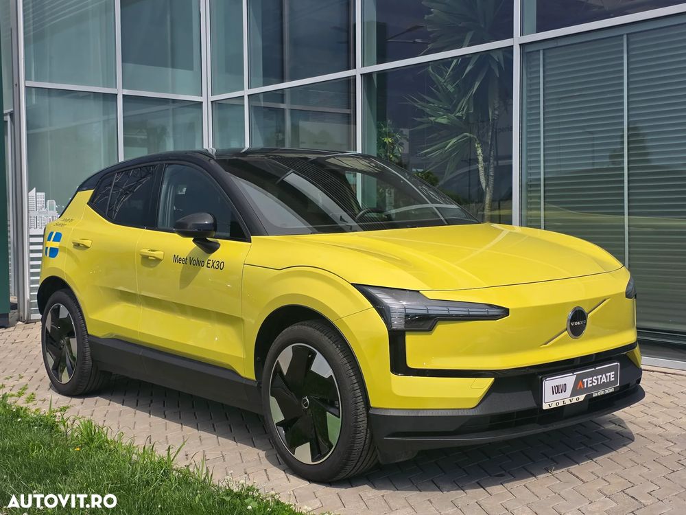 Volvo EX30 Single Motor Extended Range Plus - 4