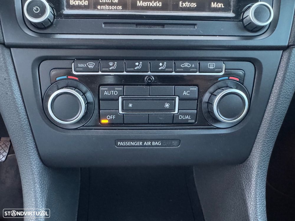 VW Golf 2.0 TDi Confortline - 26