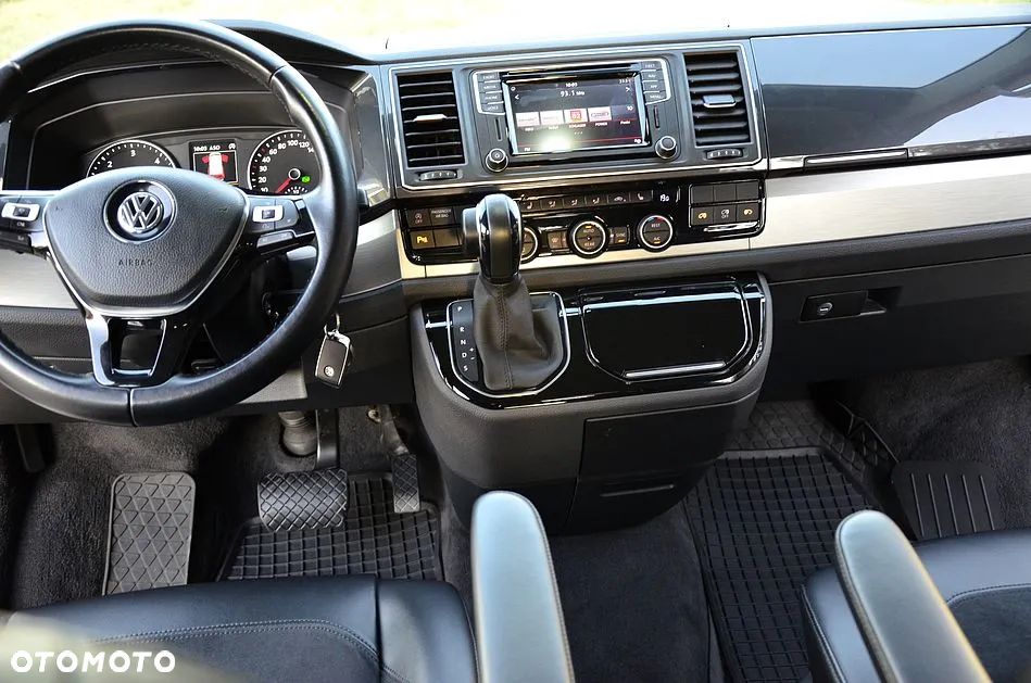 Volkswagen Multivan - 24