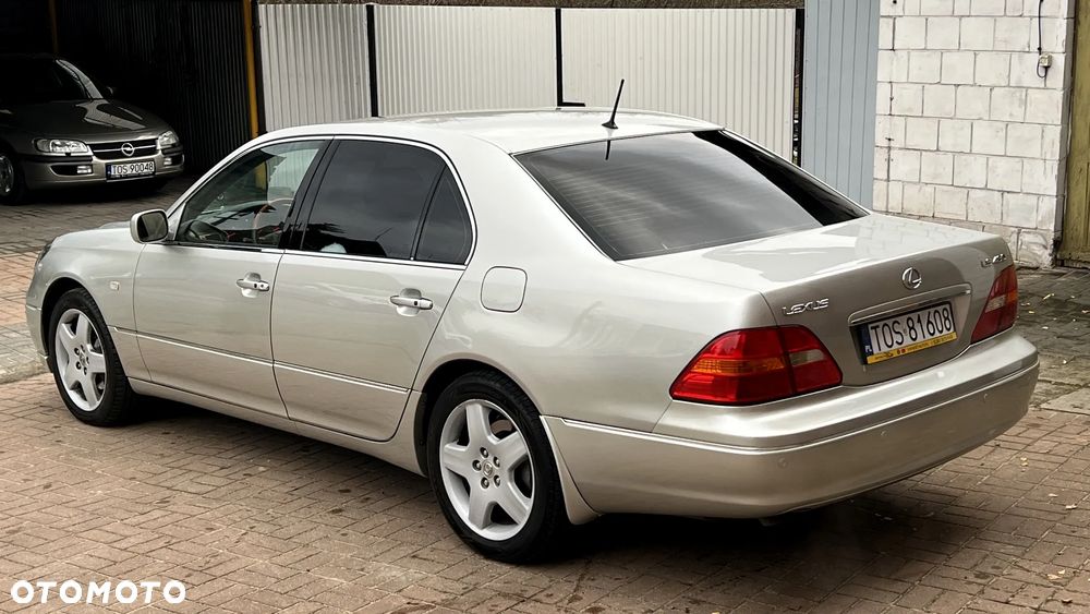 Lexus LS - 14