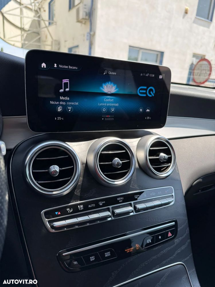 Mercedes-Benz GLC 300 de 4Matic 9G-TRONIC AMG Line - 12