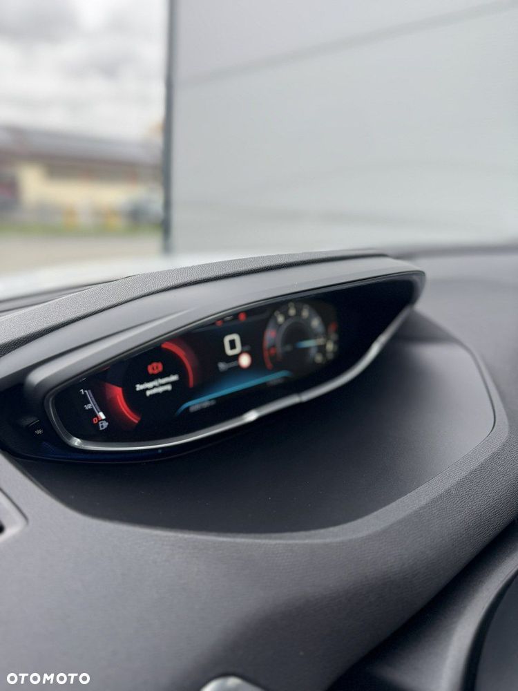 Peugeot 3008 - 16