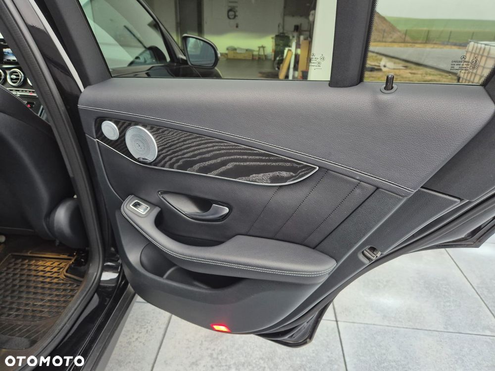 Mercedes-Benz GLC - 14