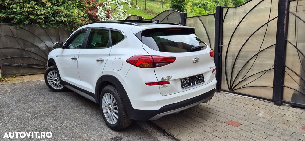 Hyundai Tucson 2.0 CRDI 4WD Automatik Premium - 3