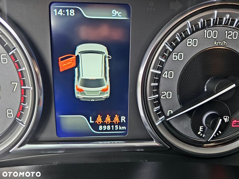 Suzuki Vitara 1.4 Boosterjet Premium 2WD - 19