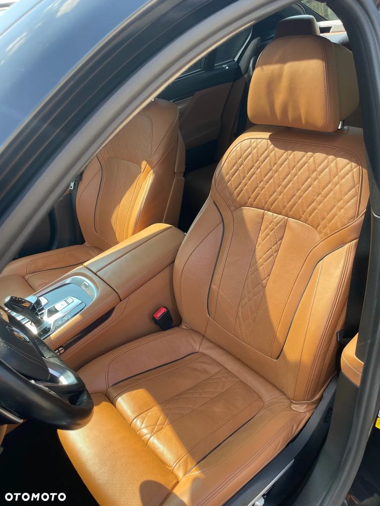 BMW Seria 7 750Li - 7
