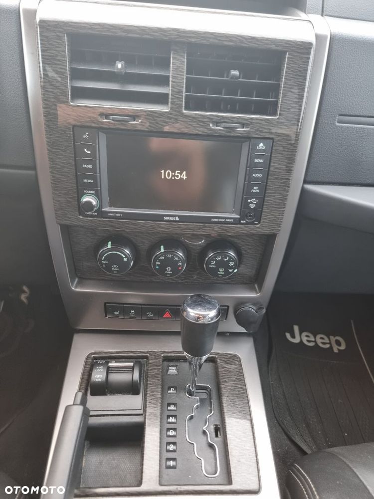 Jeep Liberty 3.7 4x4 - 21