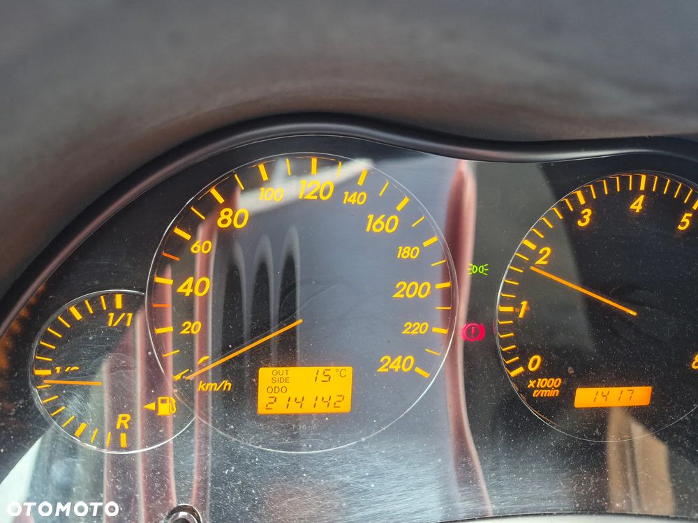 Toyota Avensis 1.8 VVT-i Terra - 6
