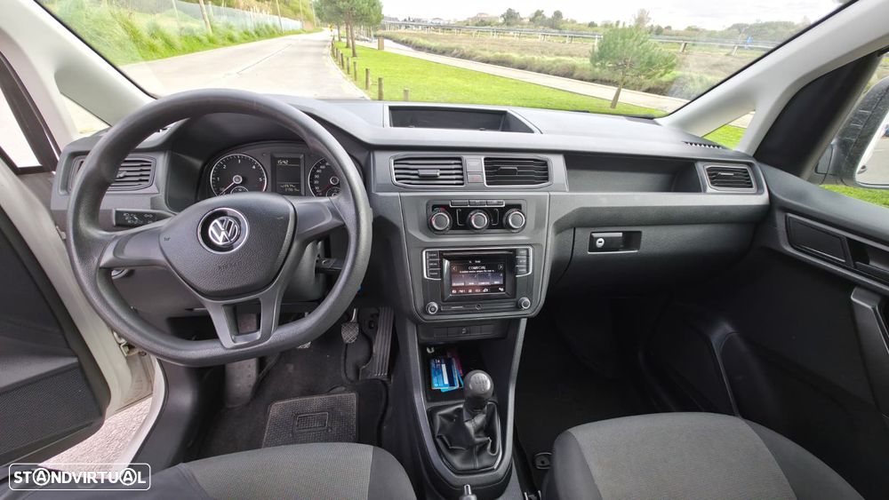 VW Caddy Maxi - 8