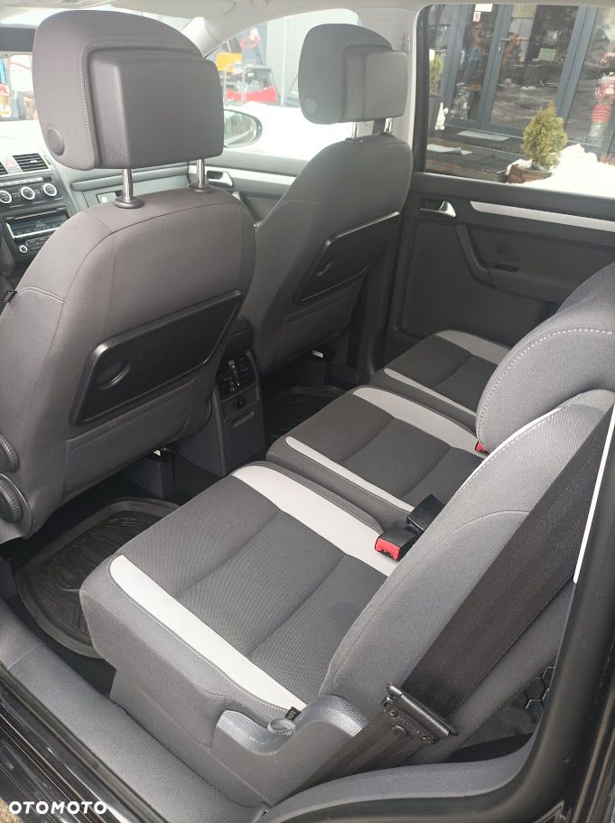 Volkswagen Touran 2.0 TDI DPF Comfortline - 9