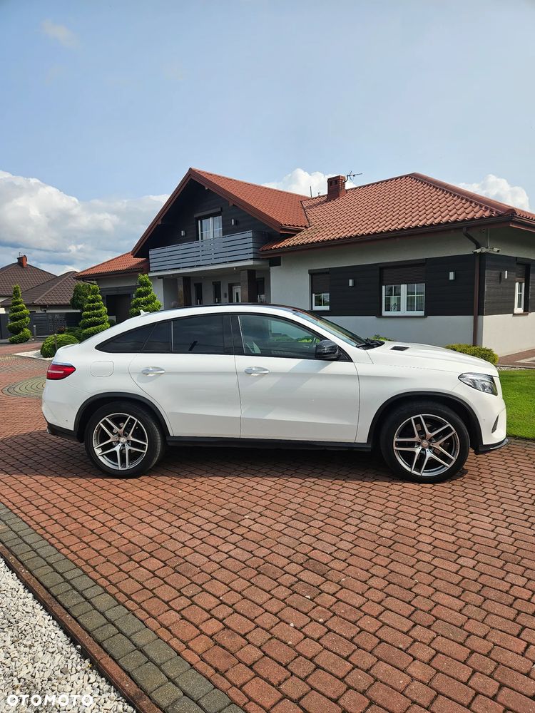 Mercedes-Benz GLE 350 d 4Matic 9G-TRONIC AMG Line - 5