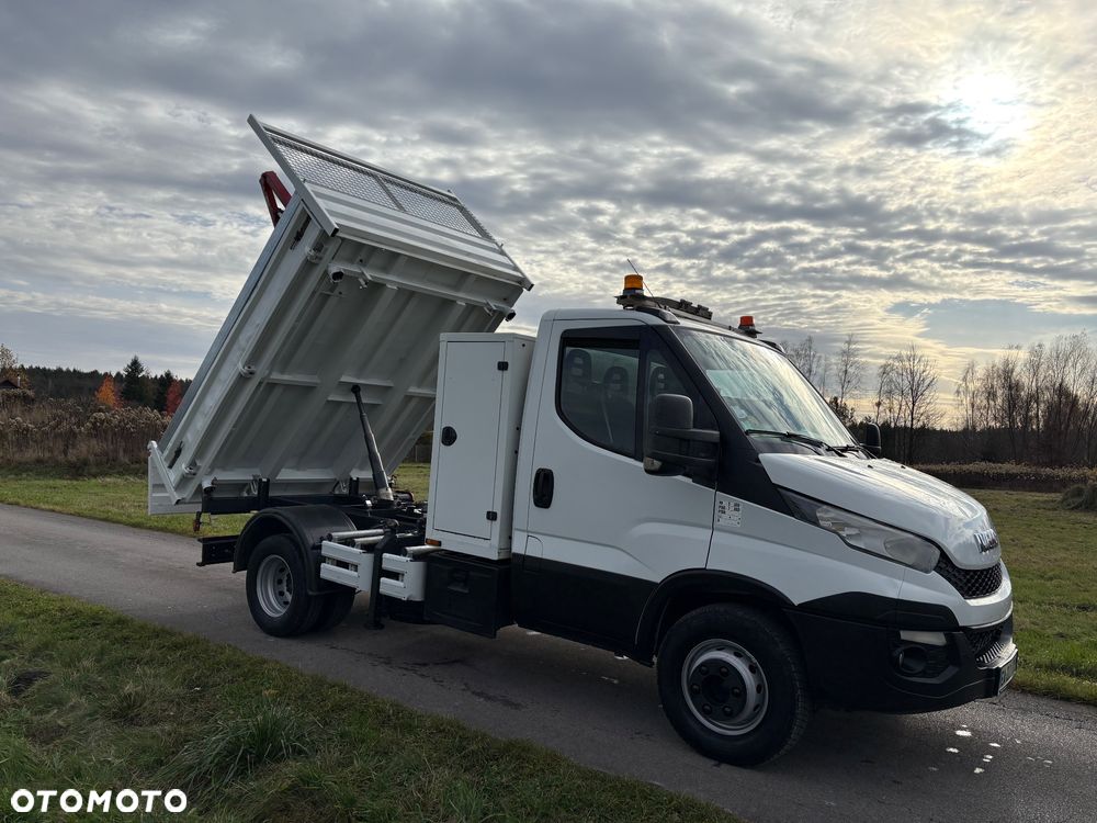 Iveco DAILY 70C17/Wywrot na 3strony/DMC 7000Kg/Żuraw/Klima/Super stan - 16