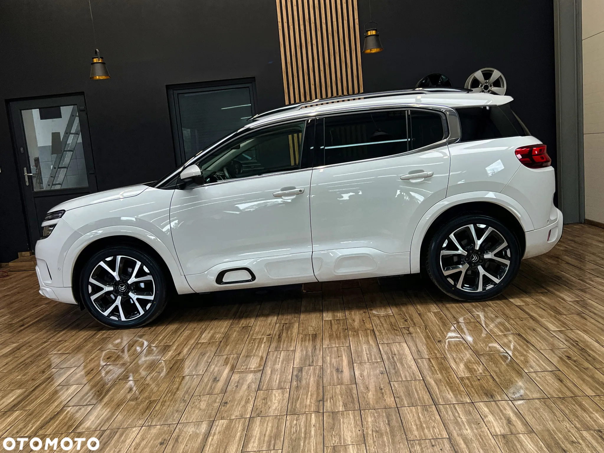 Citroën C5 Aircross 1.6 PureTech Shine EAT8 - 11