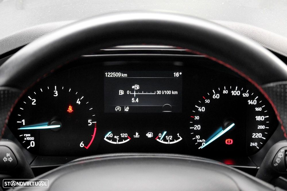 Ford Focus SW 1.5 TDCi EcoBlue ST-Line - 30